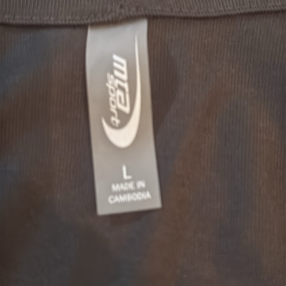 MTA Sport Olive Green Tank Top - Picture 2 of 9
